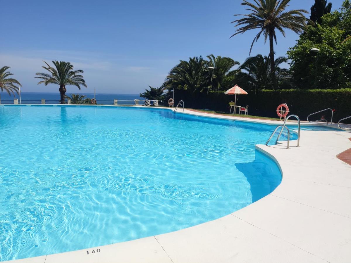 Apartamentos Calma Rentals Torremolinos Luaran gambar