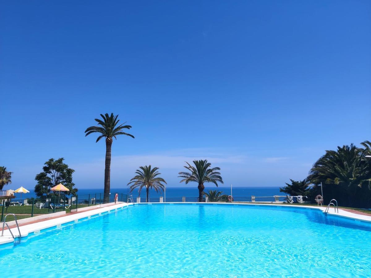 Apartamentos Calma Rentals Torremolinos Luaran gambar