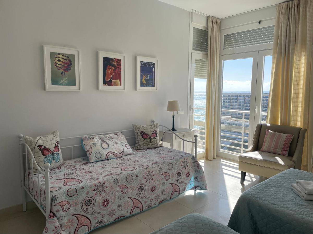 Apartamentos Calma Rentals Torremolinos Luaran gambar